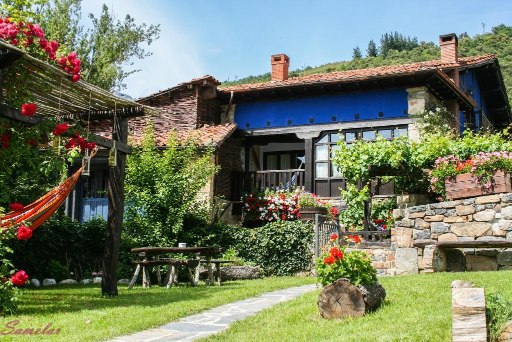 Apartamentos Samelar Camaleño Exteriör bild